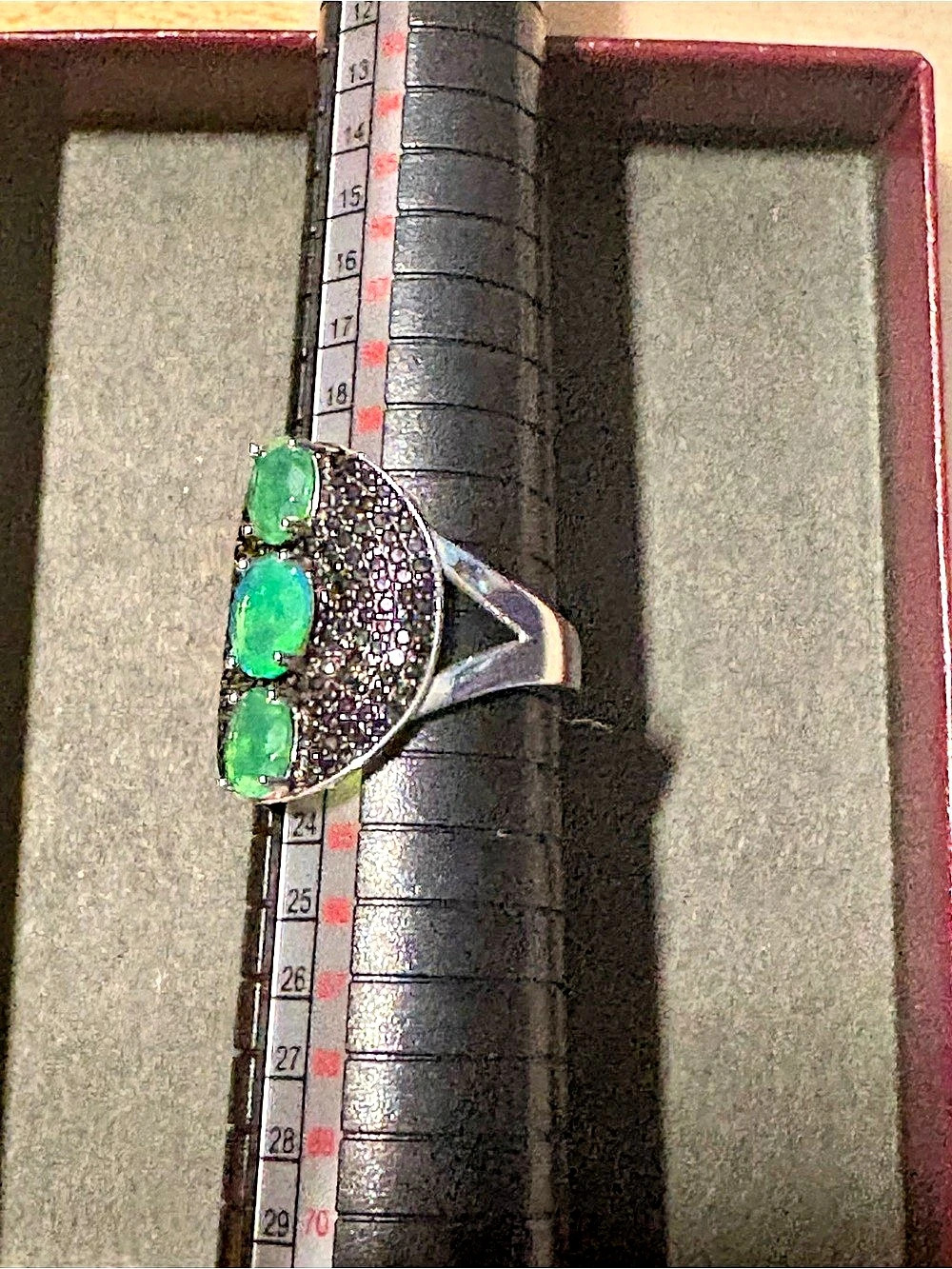 Green Three-Stone Statement Ring - Picture 2 of 5